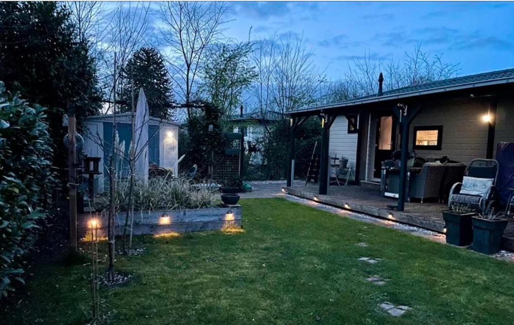 Comfortabel Chalet In Nationaal Park Wateren Exterior photo